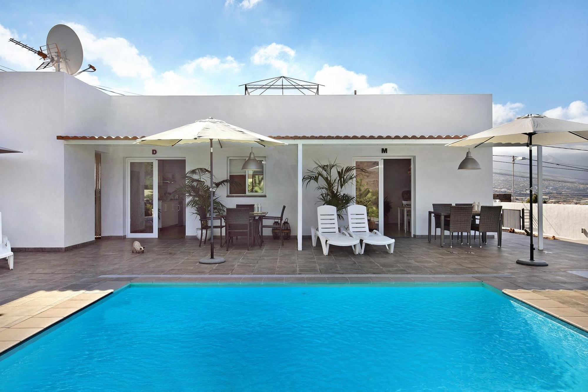 Villa Tino- Casa D Los Llanos De Aridane Luaran gambar